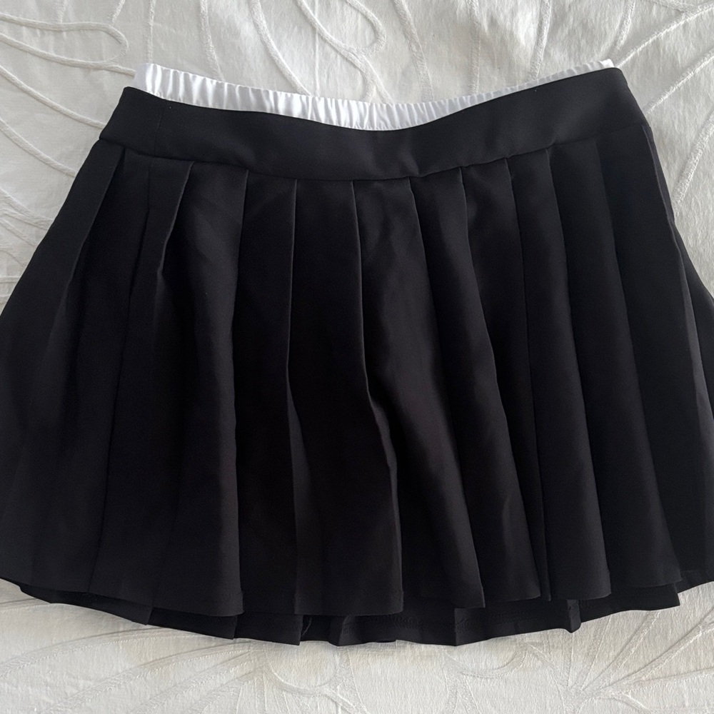 Brand New Streetwear Society Black Pleated Mini Skirt